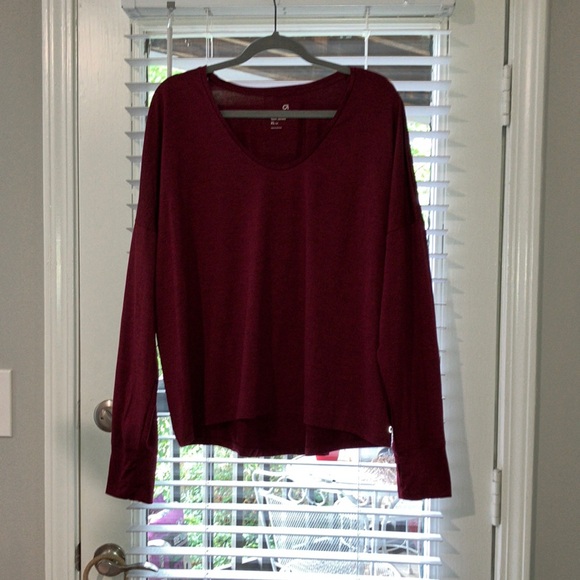 Athletic Top - Picture 1 of 6